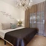 Puerto Marina Exclusive Apartment